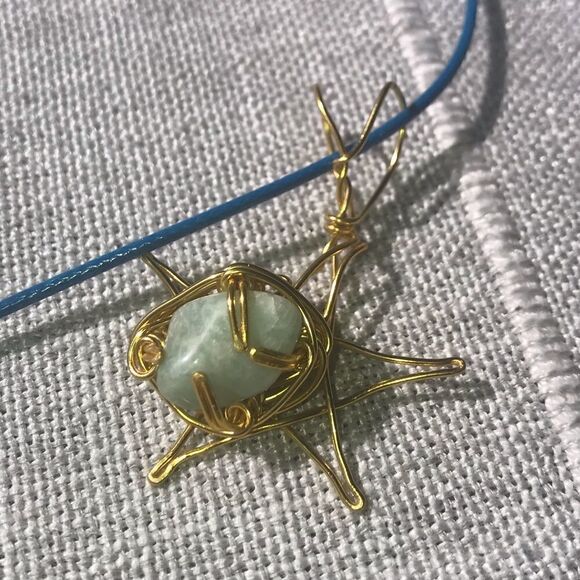💚 GREEN AVENTURINE WIREWRAPPED STAR PENDANT NECKLACE 🔫💚 - Picture 3 of 6